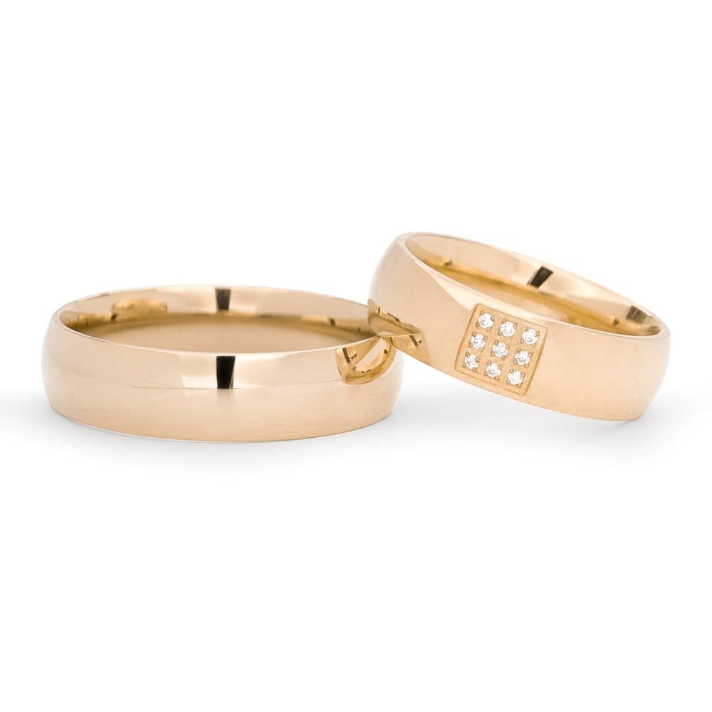 Golden wedding rings with diamonds "VMA 56"