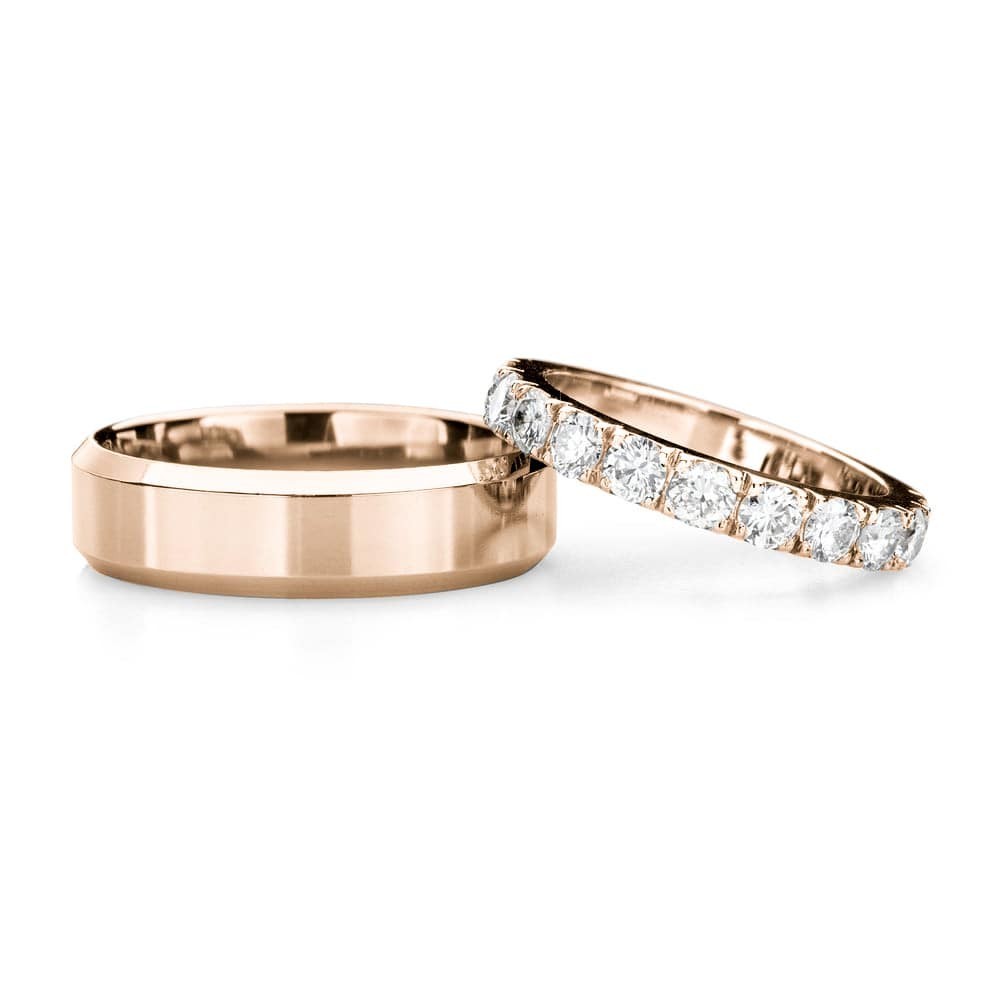 Golden wedding rings with diamonds "VMA 122"