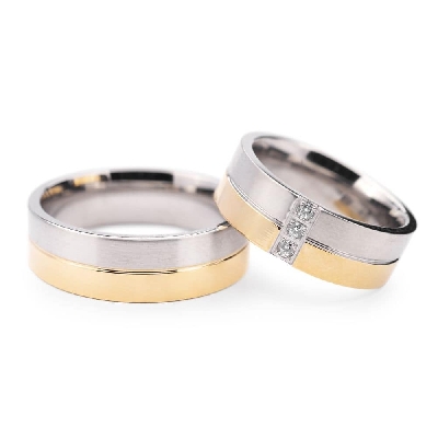 Golden wedding rings with diamonds "VMA 132"