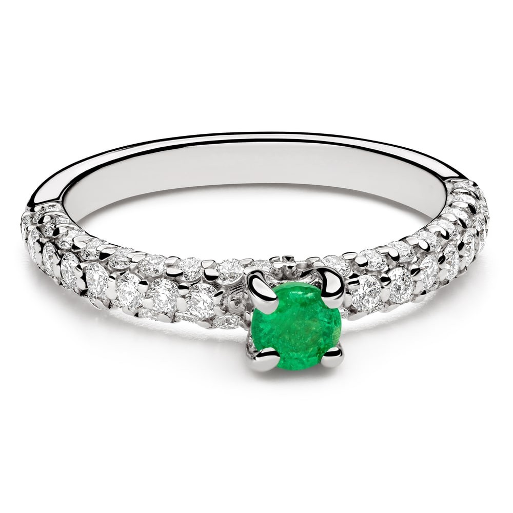 Engagement ring with gemstones "Emerald 100"