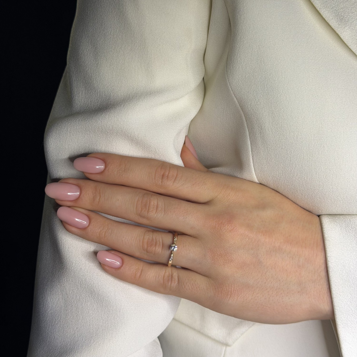 Engagement ring with brilliant "Grace 76"