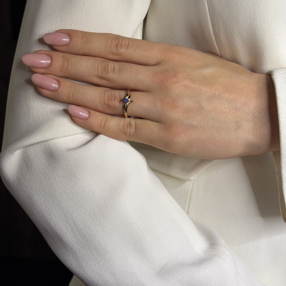 Engagement ring with gemstones "Sapphire 44"
