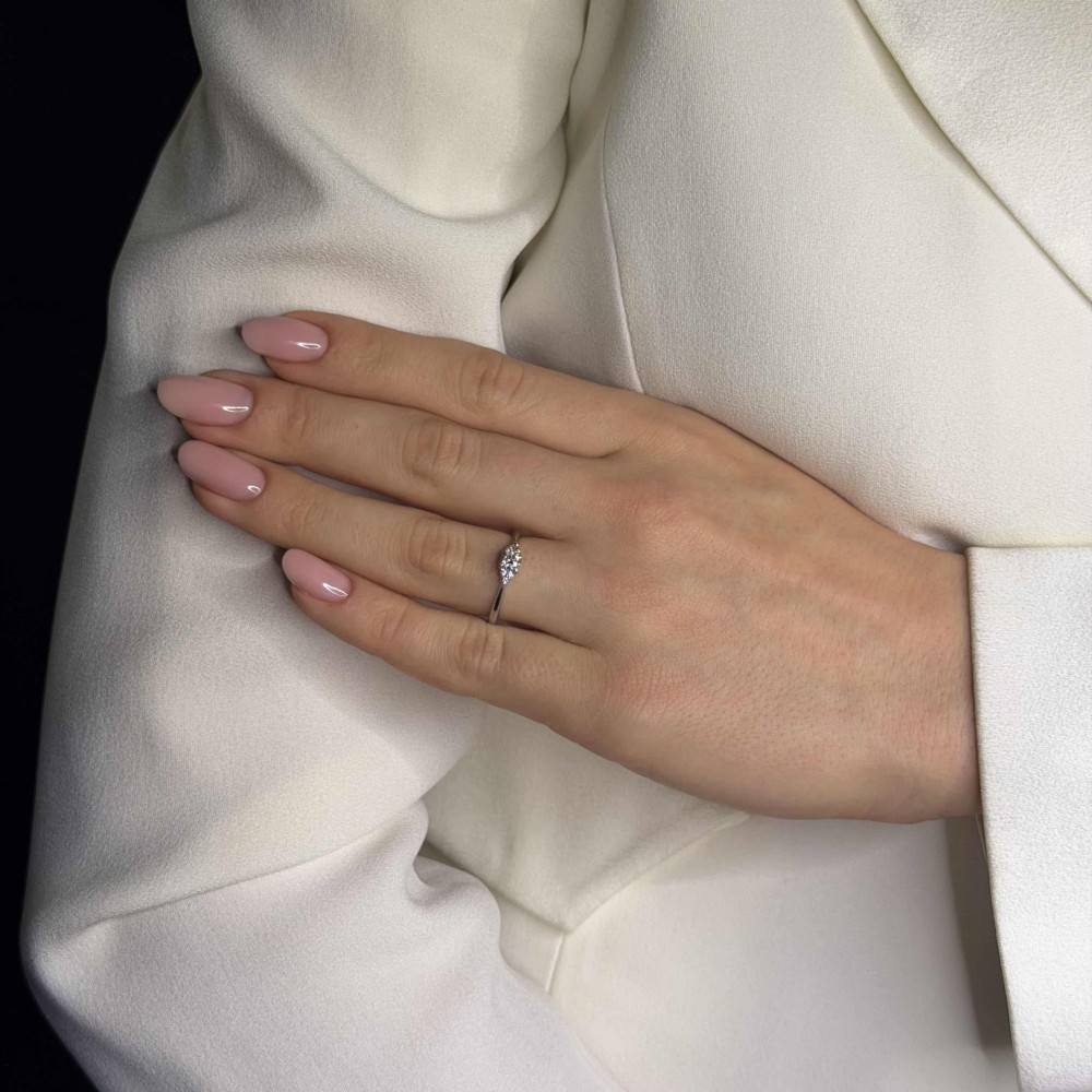 Engagment ring with brilliants "Diamond flower 9"