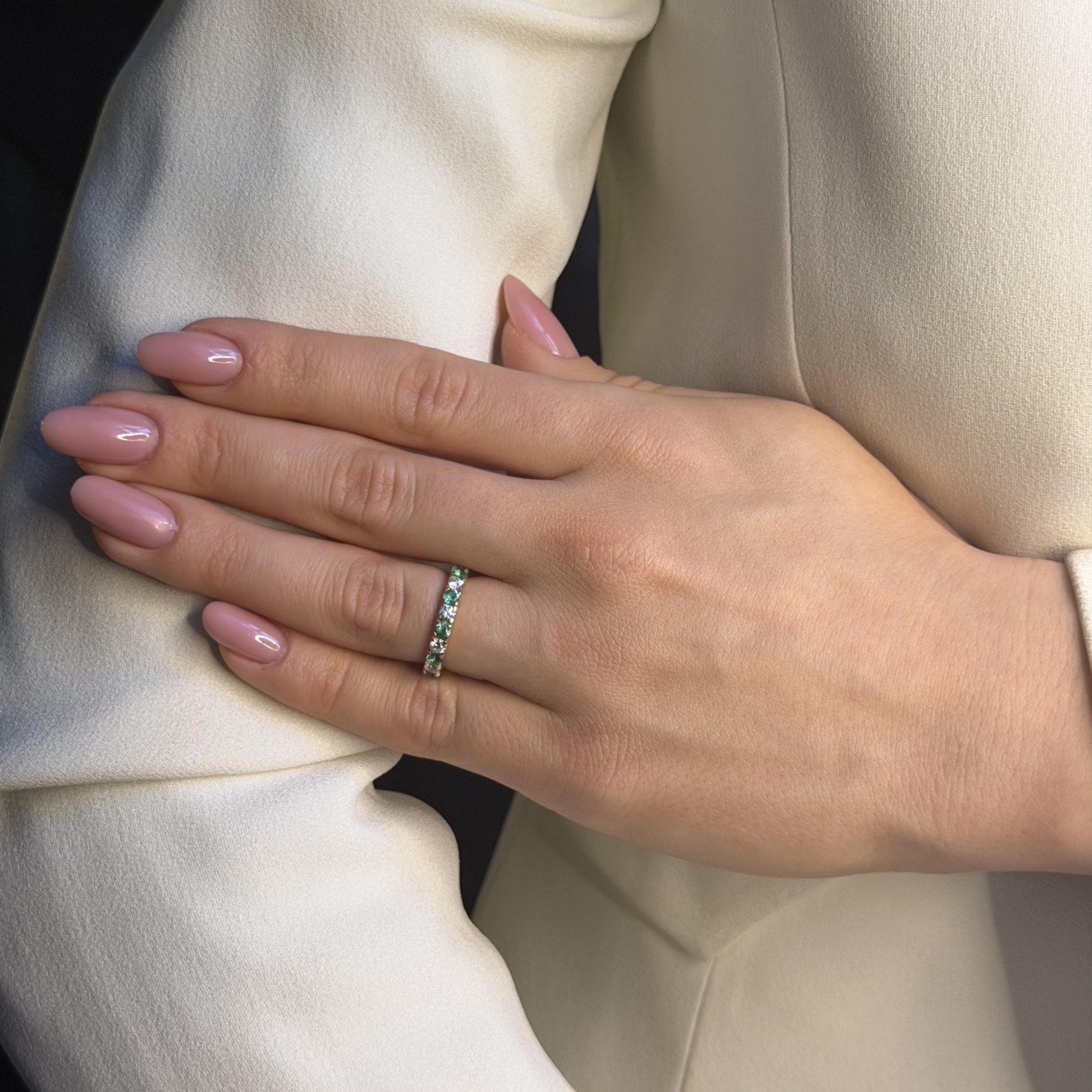 Engagement ring with gemstones "Colors 32"