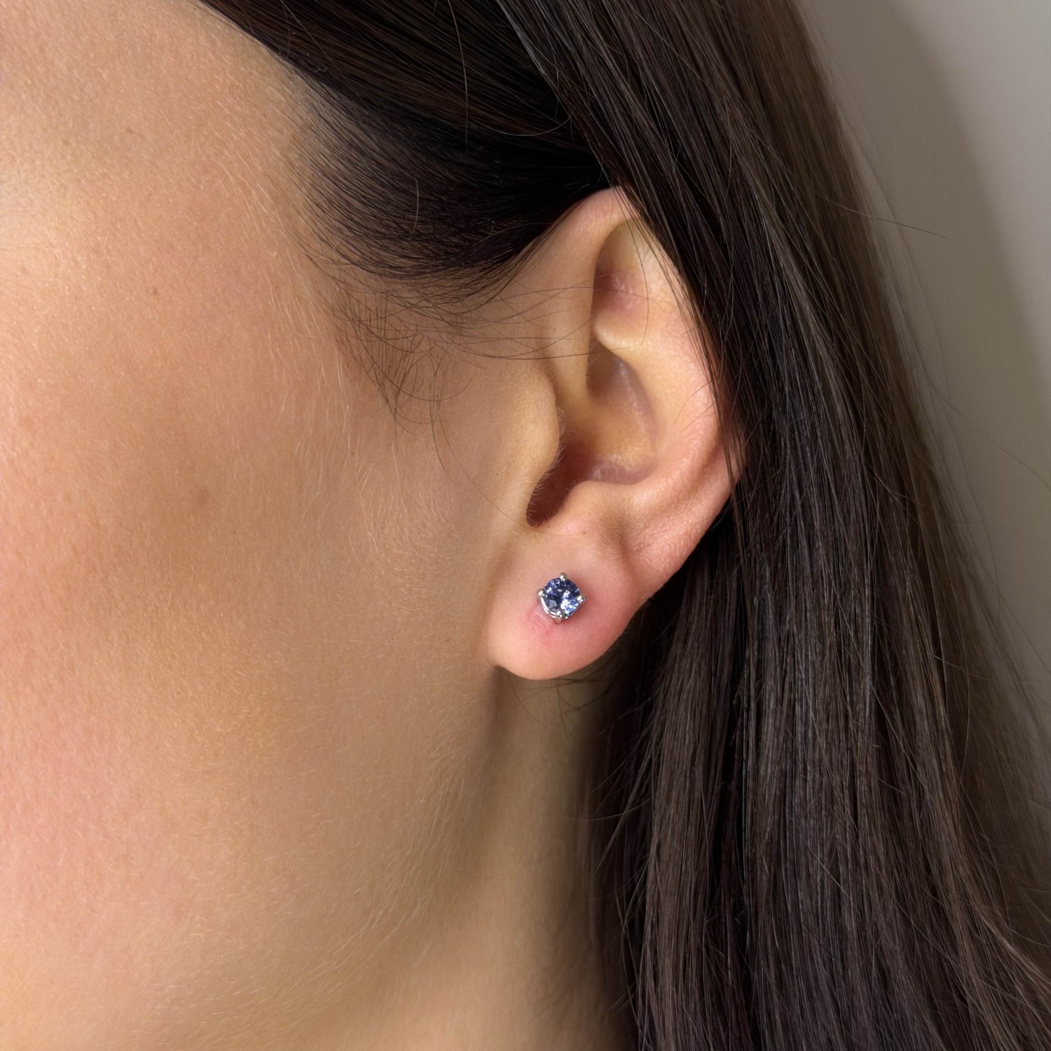 Gold earrings with gemstones "Sapphire 76"