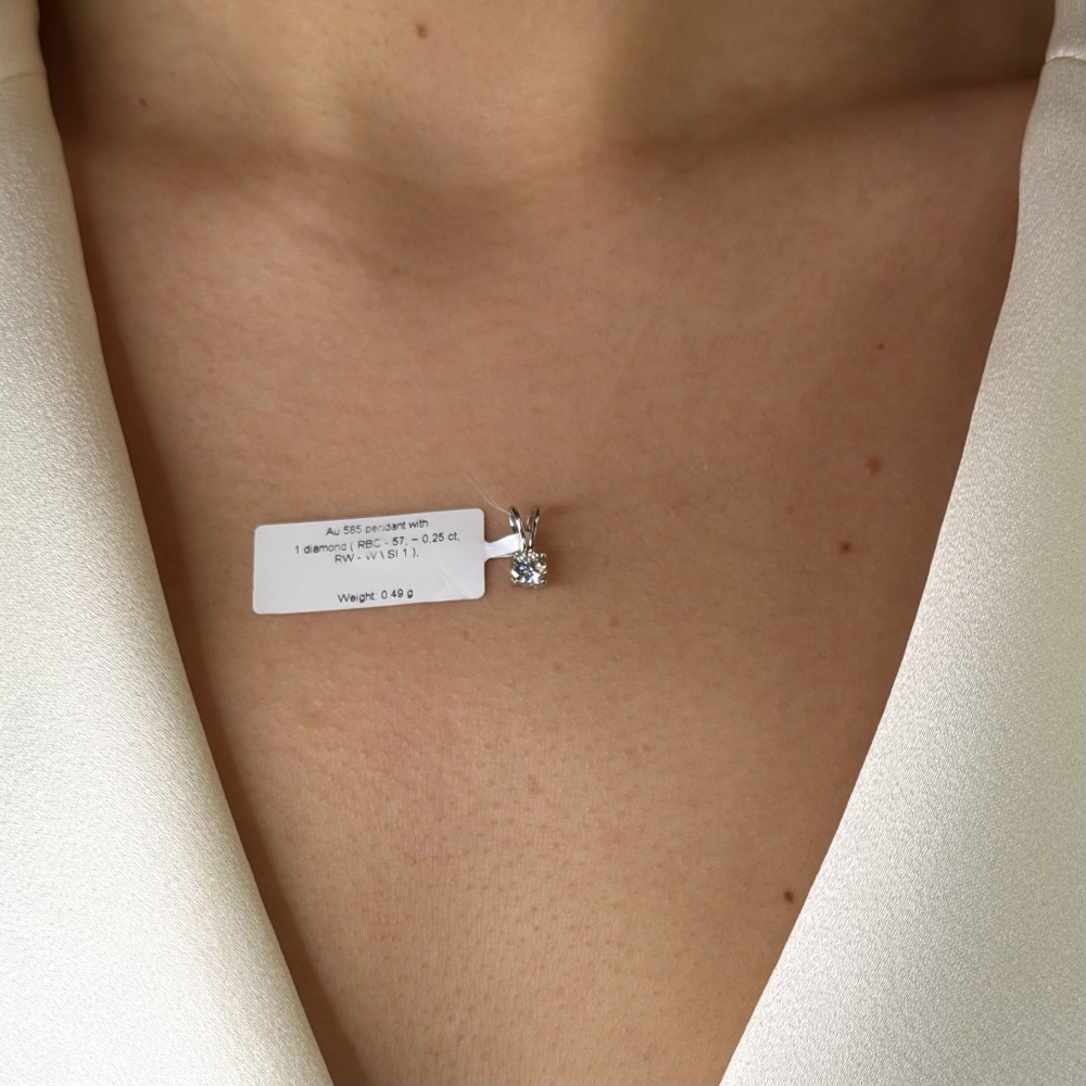 Gold pendant with brilliant "Elegance 8"