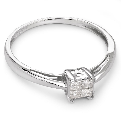 Engagement ring with diamonds "Princesses 25"