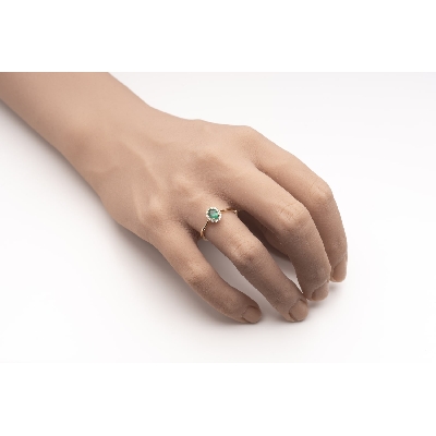 Gold ring with gemstones "Emerald 65"